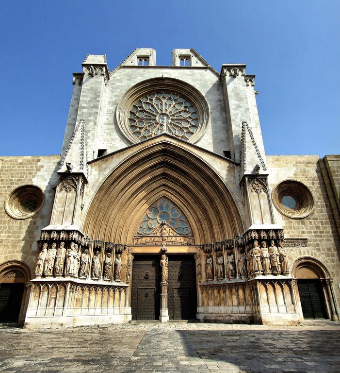 Apartamentos Astoria Tarragona Exteriör bild