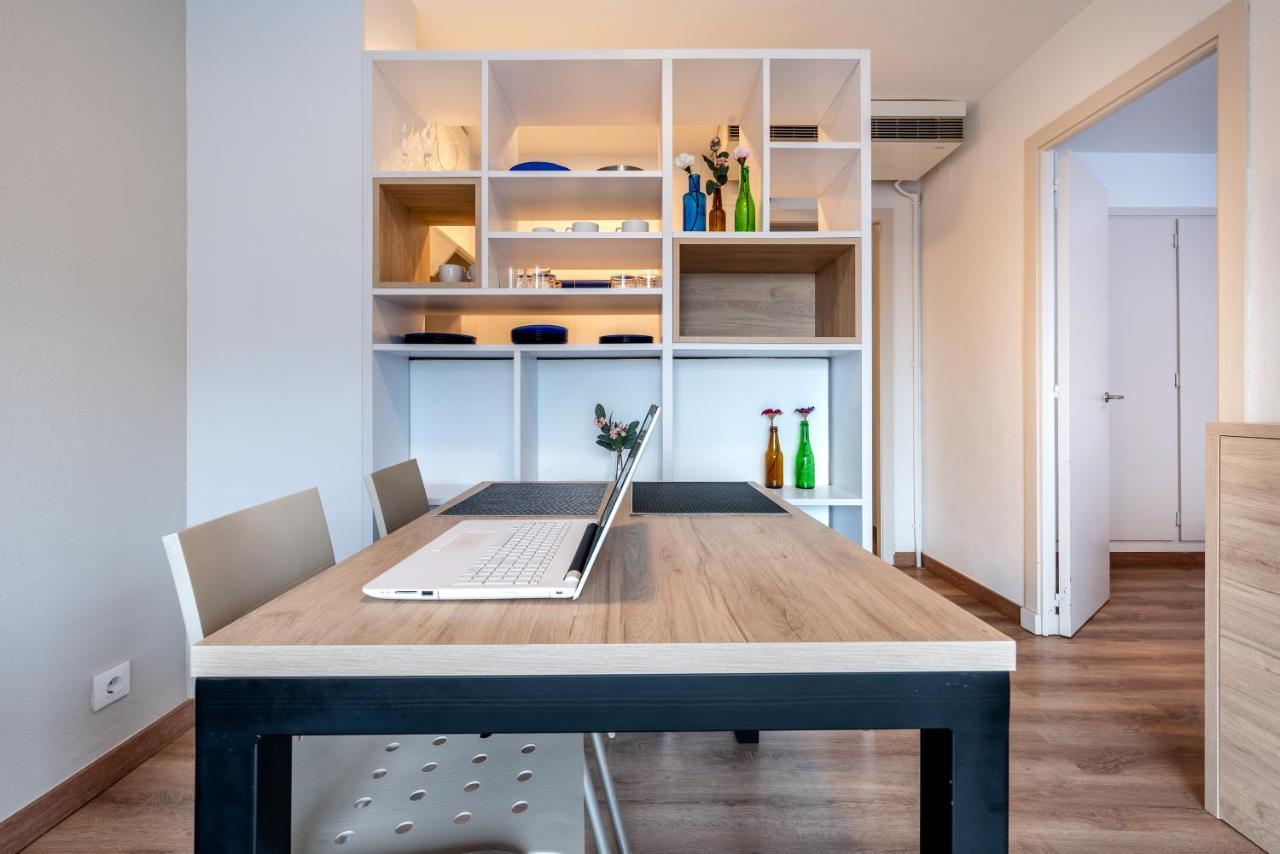 Apartamentos Astoria Tarragona Exteriör bild