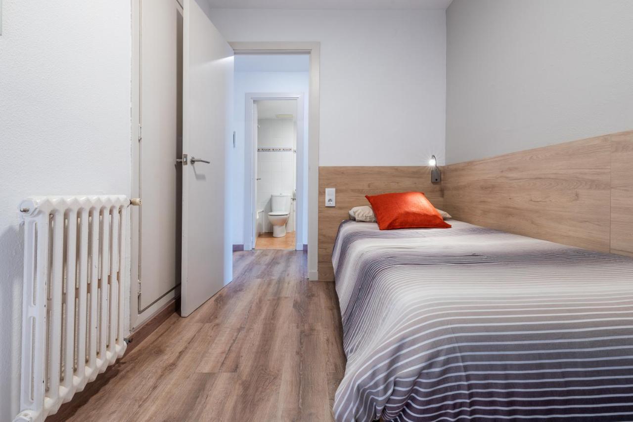 Apartamentos Astoria Tarragona Exteriör bild