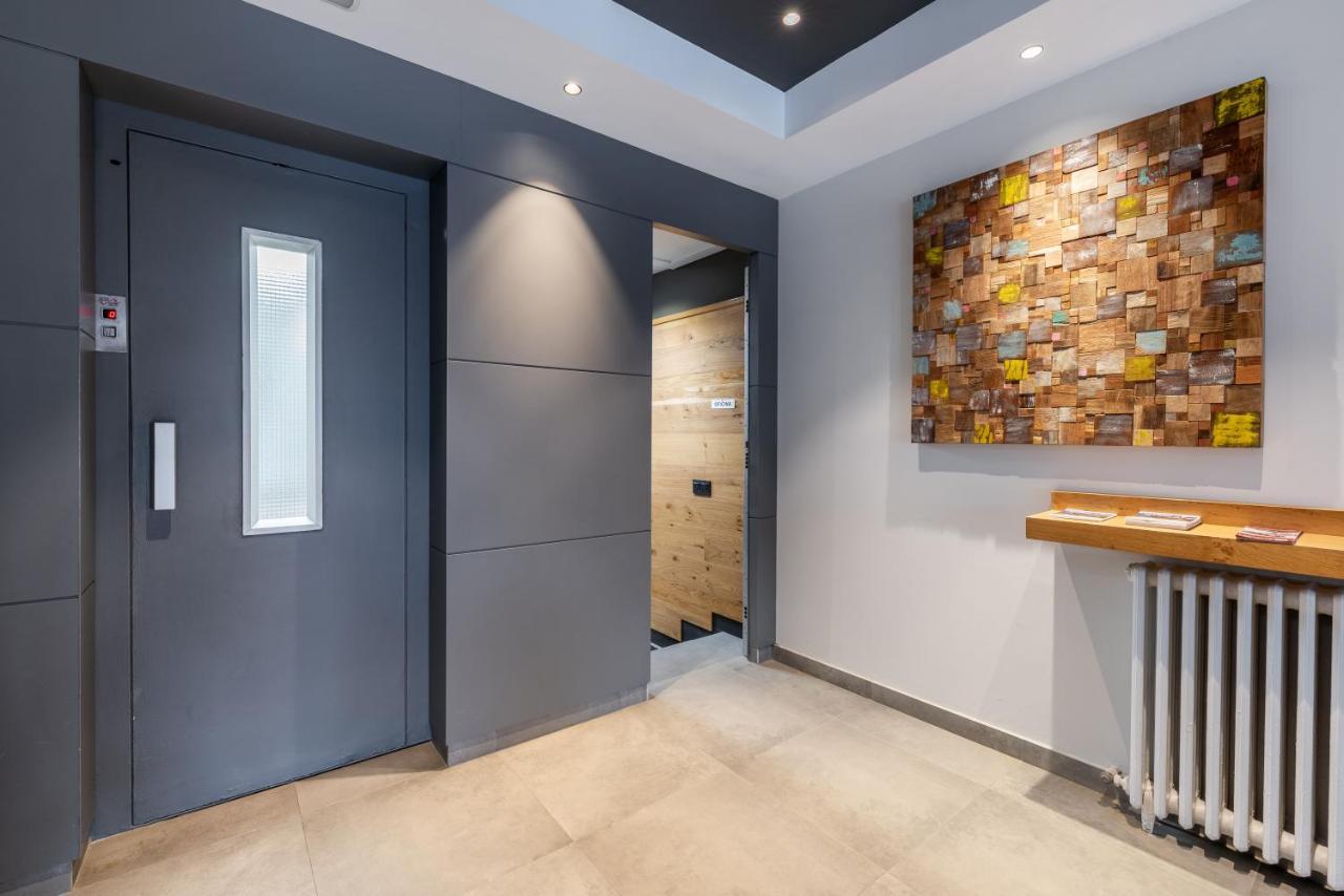 Apartamentos Astoria Tarragona Exteriör bild