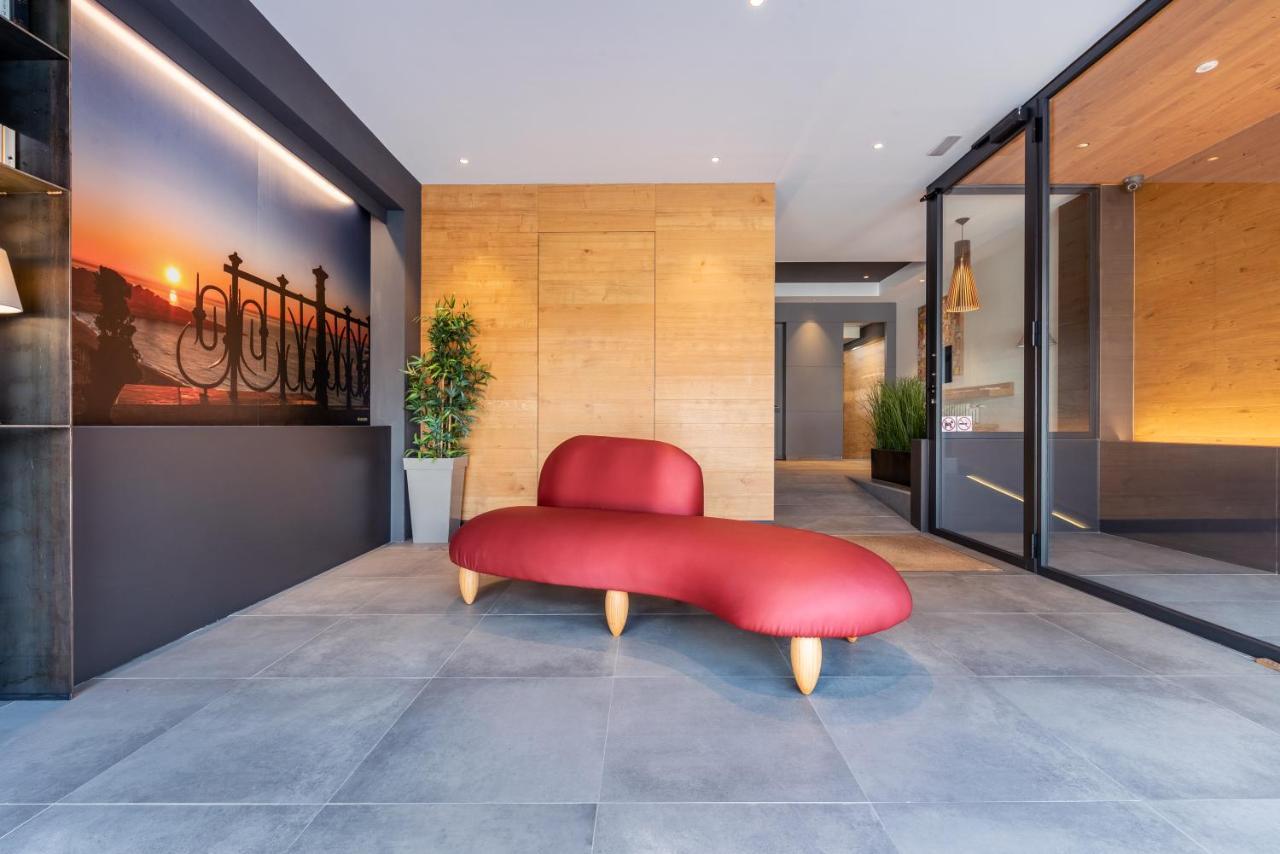 Apartamentos Astoria Tarragona Exteriör bild